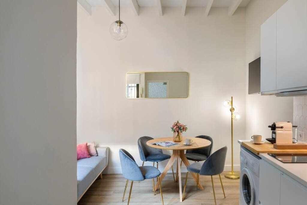 Monkeys Apartments San Roman Deluxe Sevilla Dış mekan fotoğraf