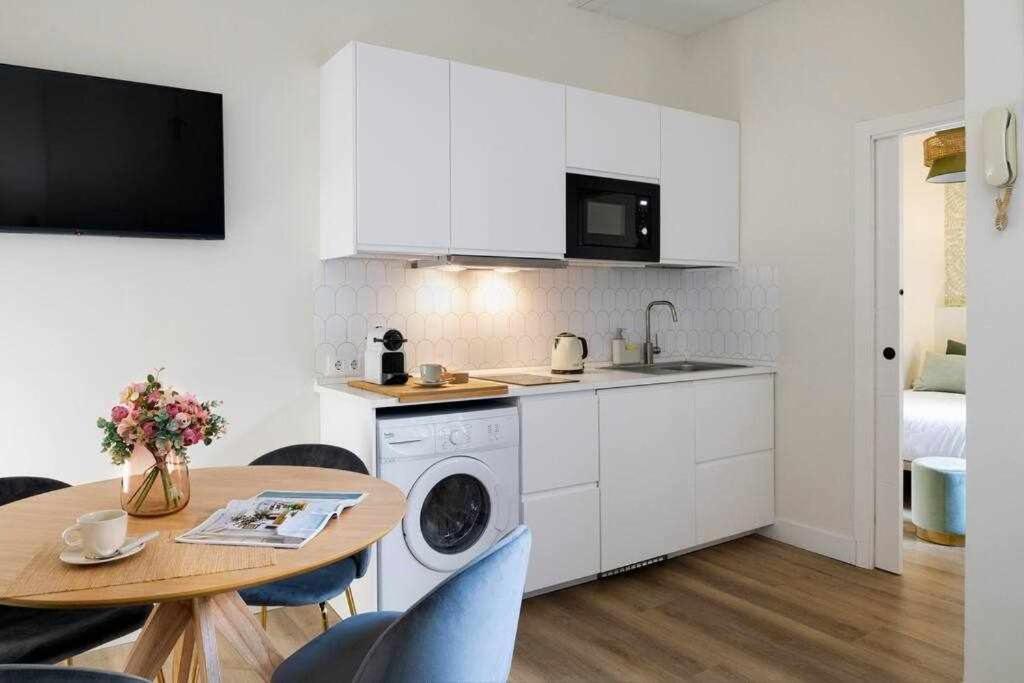 Monkeys Apartments San Roman Deluxe Sevilla Dış mekan fotoğraf